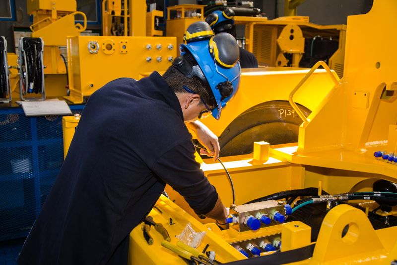 Naprawa maszyn budowlanych